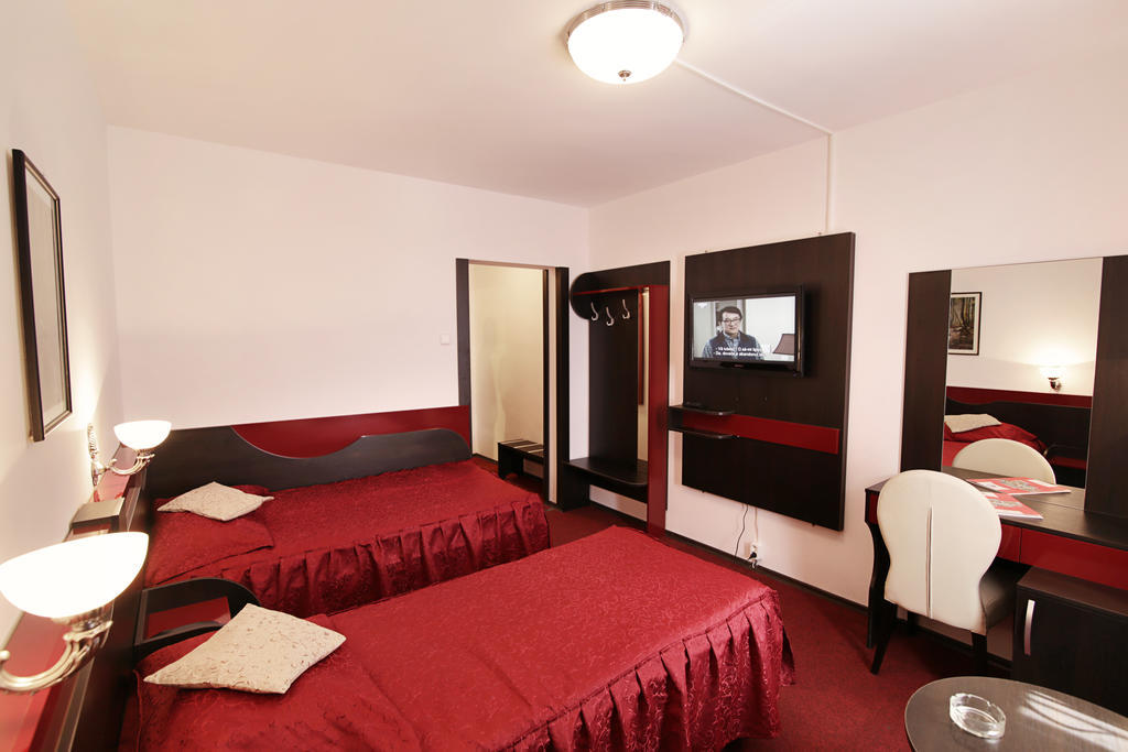 Complex Balnear Cerbul Otel Covasna Oda fotoğraf